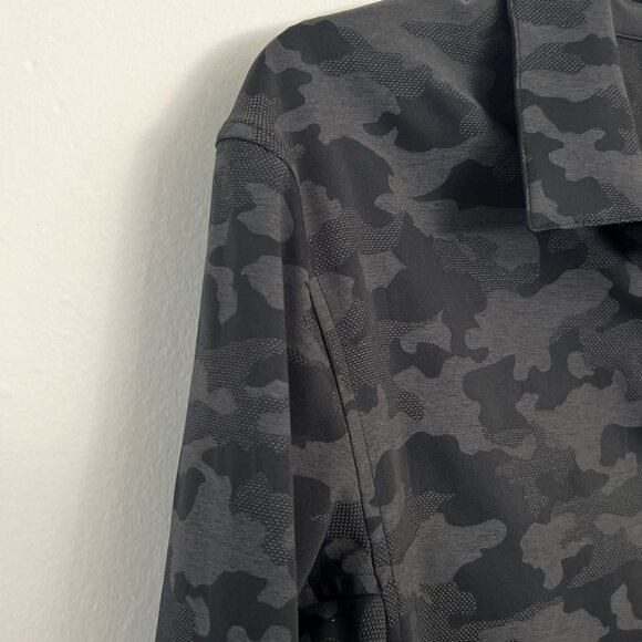 lululemon athletica Gray Camo Button Down Shirt - Picture 4 of 7